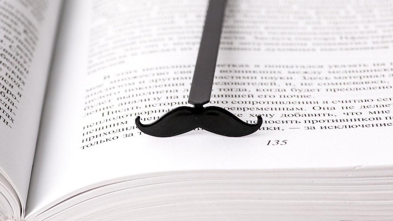 14 Pembatas Ikonik Ini Bikin Kamu Betah Berlama-lama Baca Buku!