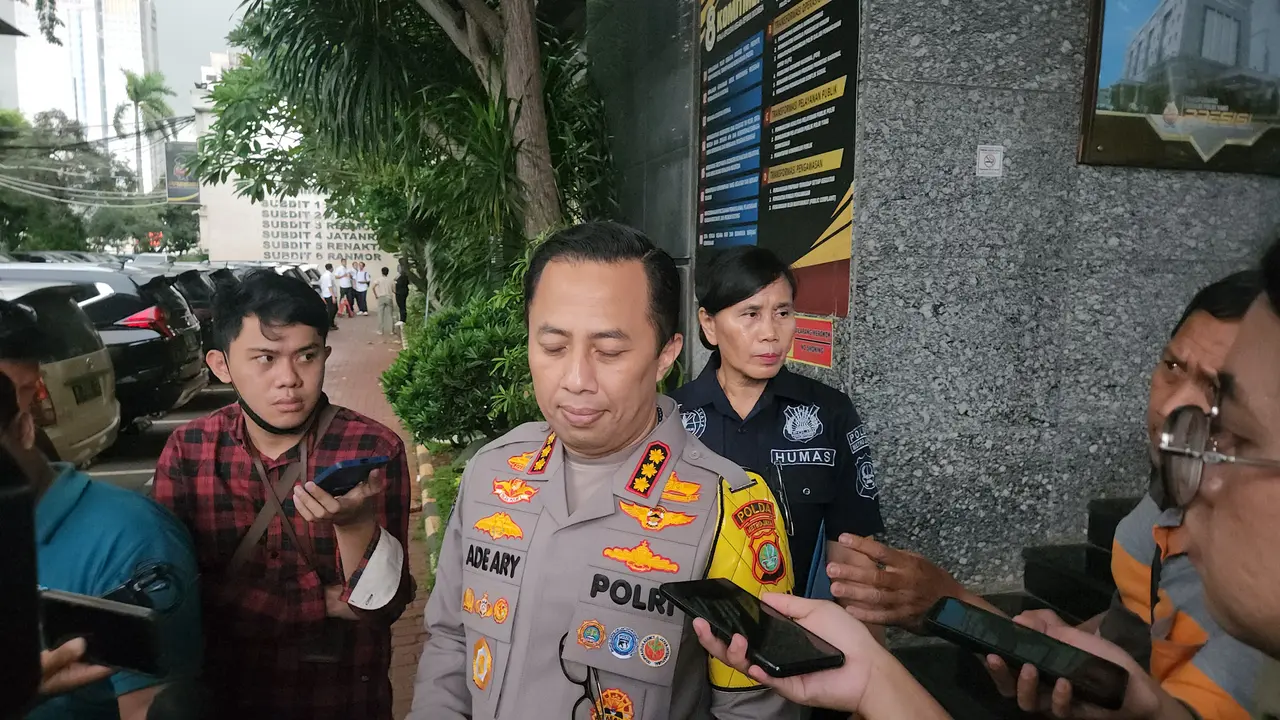 Kabid Humas Polda Metro Jaya, Kombes Pol Ade Ary Syam Indradi.