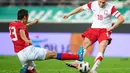 Pemain yang dulunya berposisi sebagai bek ini juga pernah membela Seongnam Ilhwa Chunma, dan pernah menjadi anak asuh Shin Tae-yong di klub tersebut. (AFP/Park Ji-Hwan)