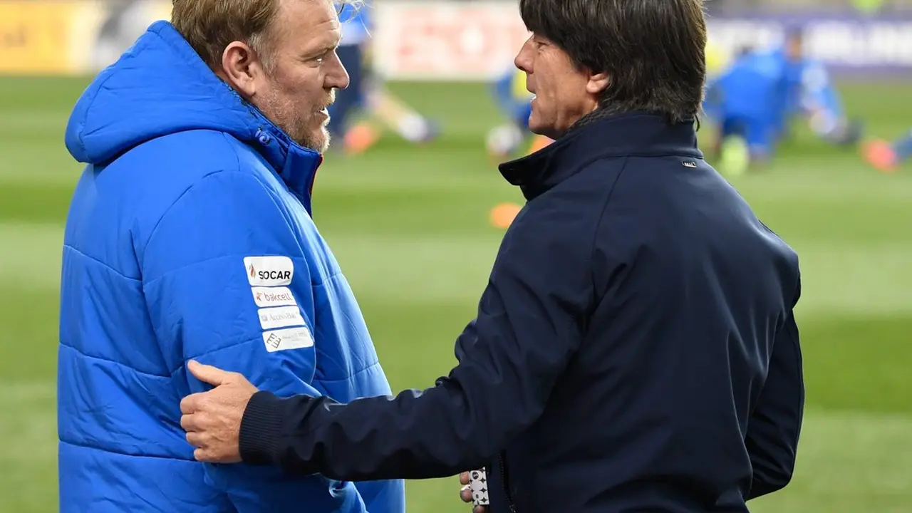 Joachim Low (Azerbaijan Vs Jerman)