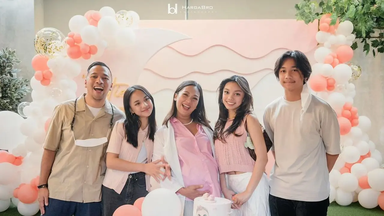 6 Potret Bahagia Baby Shower Nola B3, Siap Sambut Anak Keempat