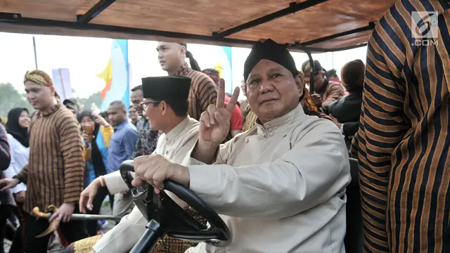 Kemeriahan Pawai Deklarasi Kampanye Damai Pemilu 2019