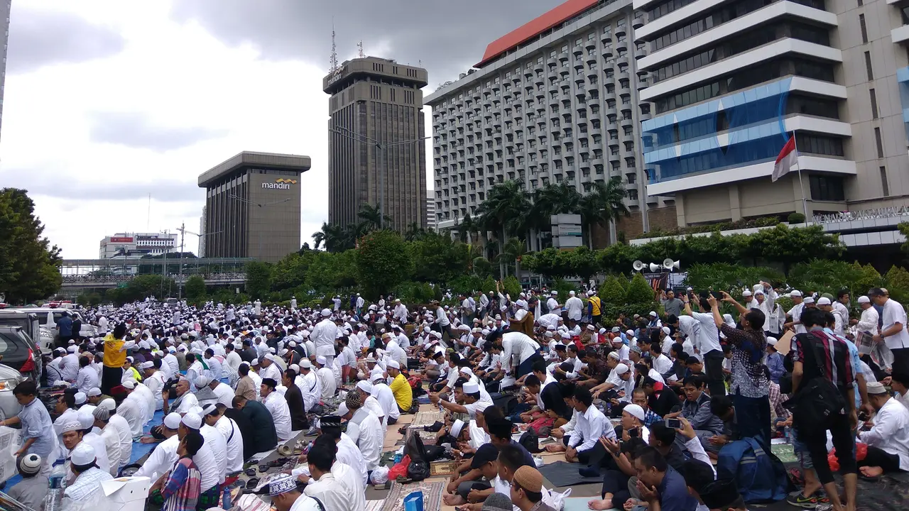 Kantor Kementerian ESDM berdekatan dengan Bundaran Patung Kuda yang menjadi salah titik berkumpulnya aksi damai 2 Desember.