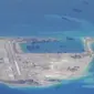 Cina melakukan reklamasi di pulau karang Fiery Cross di Laut Cina Selatan. (BBC)