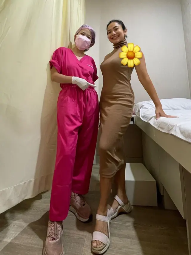 Diam-Diam Sudah Cerai Sejak 2019, Ini 6 Potret Terbaru Feni Rose yang Kian Menawan