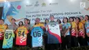 Irwasum Komjen Putut Eko (kedua kanan) bersama Irjen Royke Lumowa (kedua kiri), Dirut PGN Jobi Triananda (kanan), dan CEO Samator Arief Harsono (kiri) luncurkan PGN Popsivo Polwan dan Bhayangkara Samator, Jakarta, Selasa (16/1). (Liputan6.com/Pool/Hardi)