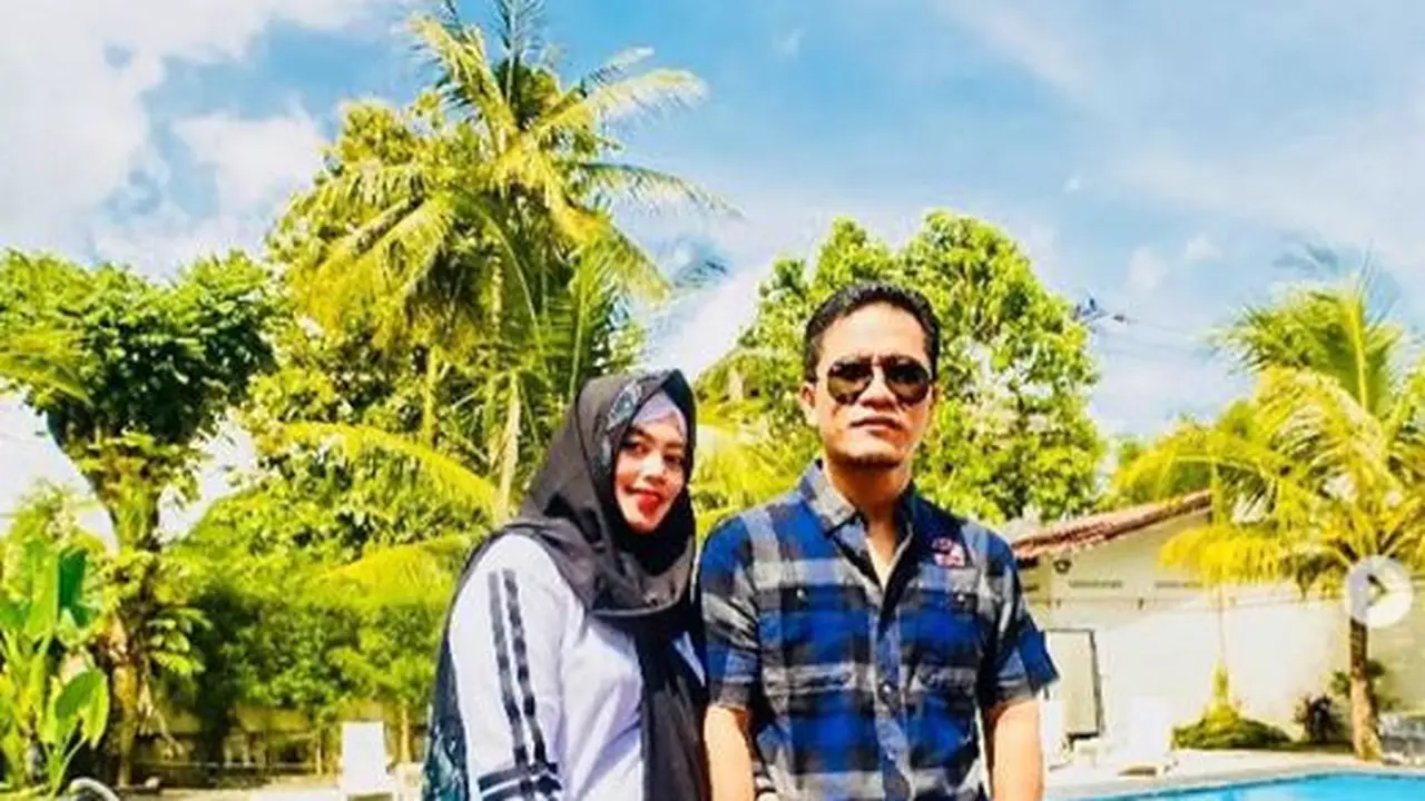 Potret Harmonis Gus Miftah dan Istri