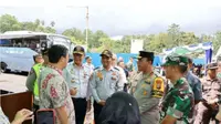 Polda Sulut bersama Forkopimda memantau pengamanan arus mudik di 3 titik di Kota Manado pada Sabtu (6/4/2024).