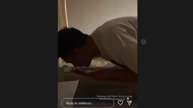 Pasutri Stella Cornelia dan Fendy Chow dikaruniai anak pertama, Avery Stefen Chow (Foto: Instagram stellarcor)