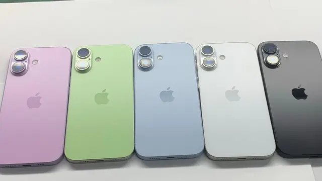 iPhone 17 dummy