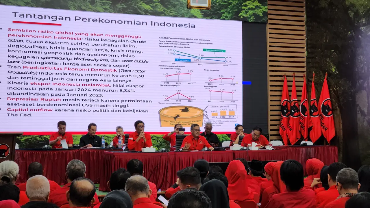 DPP PDIP menggelar rapat koordinasi nasional pada Senin (22/4/2024) malam.