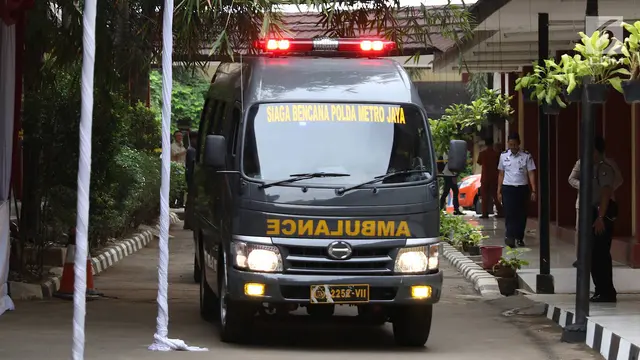 Dua Kantong Jenazah Korban Lion Air Jatuh Tiba di RS Polri