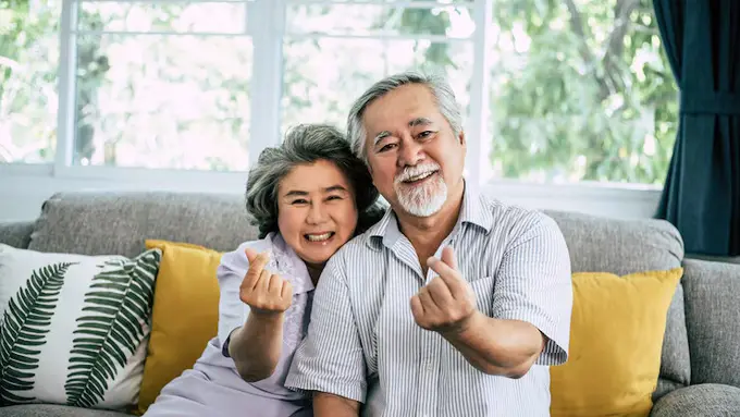 Ilustrasi kakek nenek/freepik.com/niki98