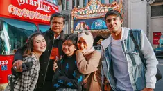 Gaya Liburan Beby Tsabina dan Keluarga di Amerika Serikat