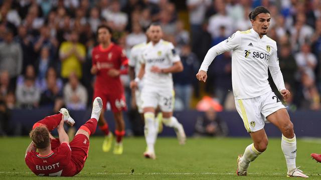 Foto: Melihat Tekel Horor yang Membuat Harvey Elliott Cedera Parah saat Liverpool Bersua Leeds United di Liga Inggris