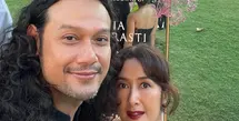 Dwi Sasono dan Widi Mulia turut hadir dalam pernikahan Adinia Wirasti dan Michael Wahr [@widimulia]