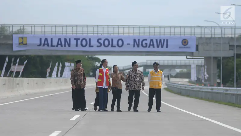 Jokowi Resmikan Tol Sragen-Ngawi