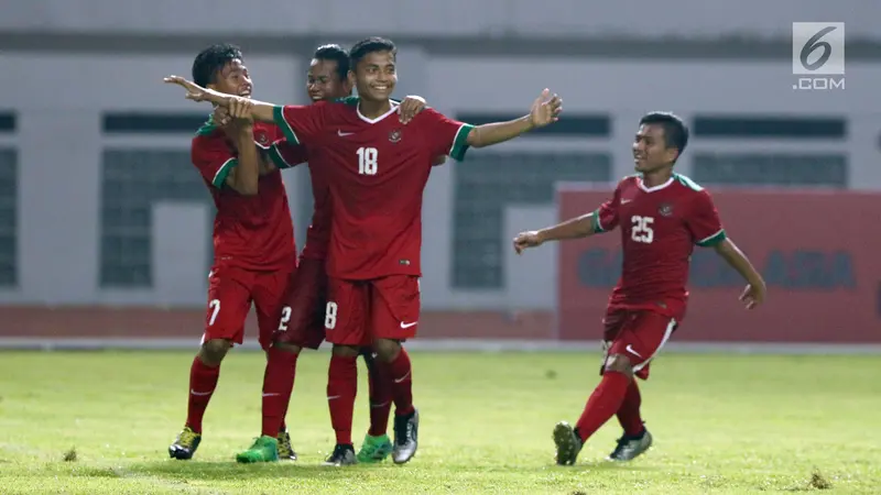 20170608-Timnas Indonesia U-16 Bungkam Singapura U-16-Tebe