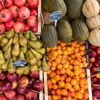 ilustrasi Buah Penurun Kolesterol/Jakub Kapusnak/unsplash