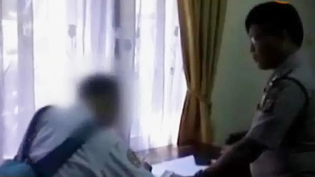 Polisi Razia Pelajar 
