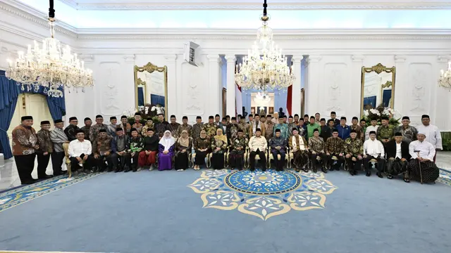 Presiden Prabowo Subianto bertemu 16 ormas Islam, tokoh Islam, hingga pimpinan pondok pesantren sejumlah daerah di Istana Merdeka Jakarta, Selasa (2/3/2026).