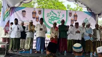 Santri di Bangkalan deklarasi dukung Ganjar Pranowo di Pilpres 2024. (Dian Kurniawan/Liputan6.com)