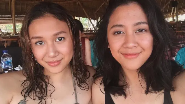 6 Potret Kebersamaan Sherina Munaf dan Adiknya, Bak Saudara Kembar