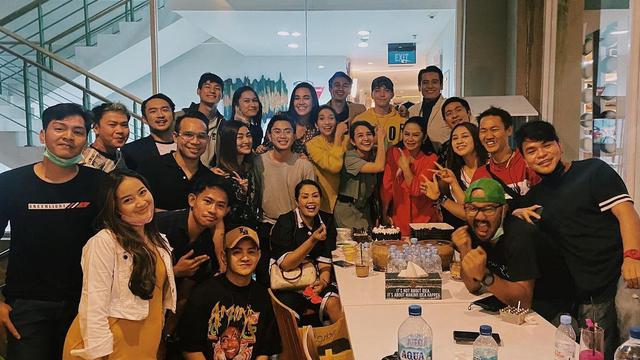 7 Momen Ulang Tahun Stefan William ke-28 Tahun, Dirayakan Bareng Celine Evangelista