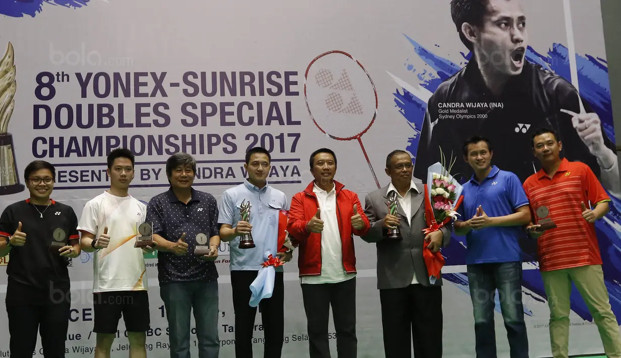 Menpora, Imam Nahrawi, menghadiri Kejuaraan Bulutangkis Yonex-Sunrise Doubles Special Champhionship 2017 di CWIBC, Serpong, Selasa, (19/12/17). Acara tersebut sekaligus pemberian penghargaan kepada Tokoh Bulutangkis. (Bola.com/M Iqbal Ichsan)