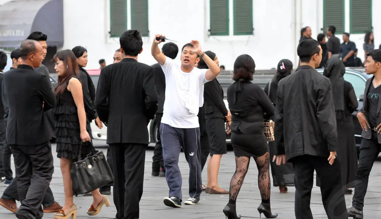Menyelipkan pesan keagamaan tentang jilbab, film ini disajikan secara ringan dengan unsur komedi yang tak kalah kental, Jakarta, (13/10/14). (Liputan6.com/Panji Diksana)