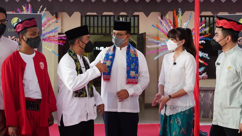 Anies Baswedan menghadiri acara lomba Koki Kampung di kawasan Condet, Jakarta Timur