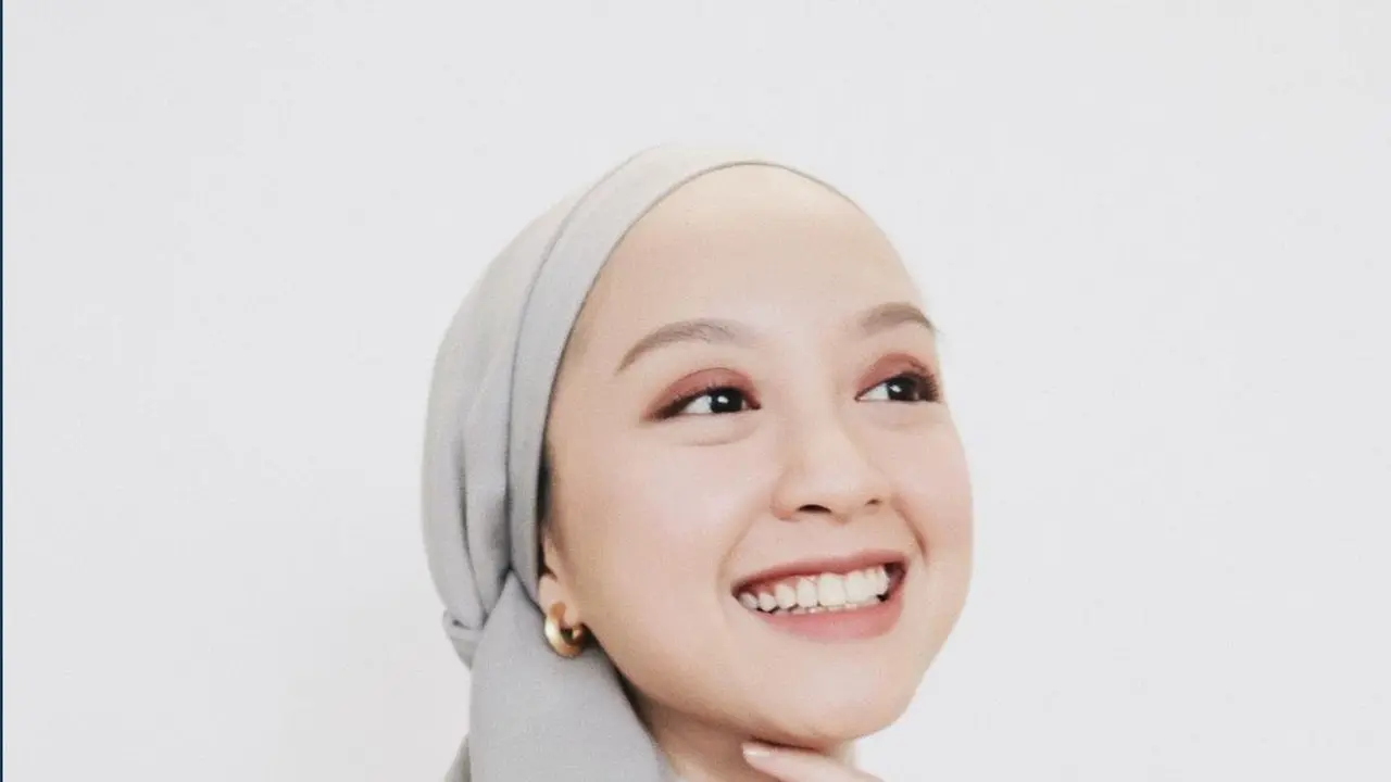 Gaya Hijab Turban Influencer Gita Savitri Ini Jadi Sorotan, Tuai Beragam Komentar
