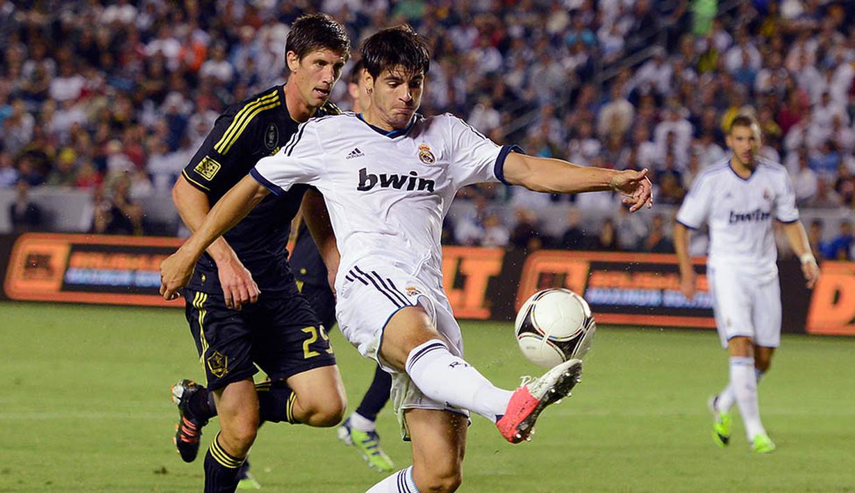 1. Alvaro Morata merupakan produk asli didikan akademi Real Madrid. Pemain dengan tinggi 187 itu memulai karier profesional di Real Madrid II pada musim 2010/2011. (AFP/Kevork Djansezian)
