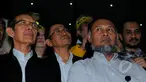 Empat pimpinan KPK (kiri-kanan), Zulkarnaen, Adnan Pandu, Bambang Widjajanto dan Abraham Samad usai melakukan pertemuan dengan Keluarga Besar Civitas Akademika Seluruh Indonesia, Jakarta, Rabu (18/2/2015). (Liputan6.com/Faisal R Syam)