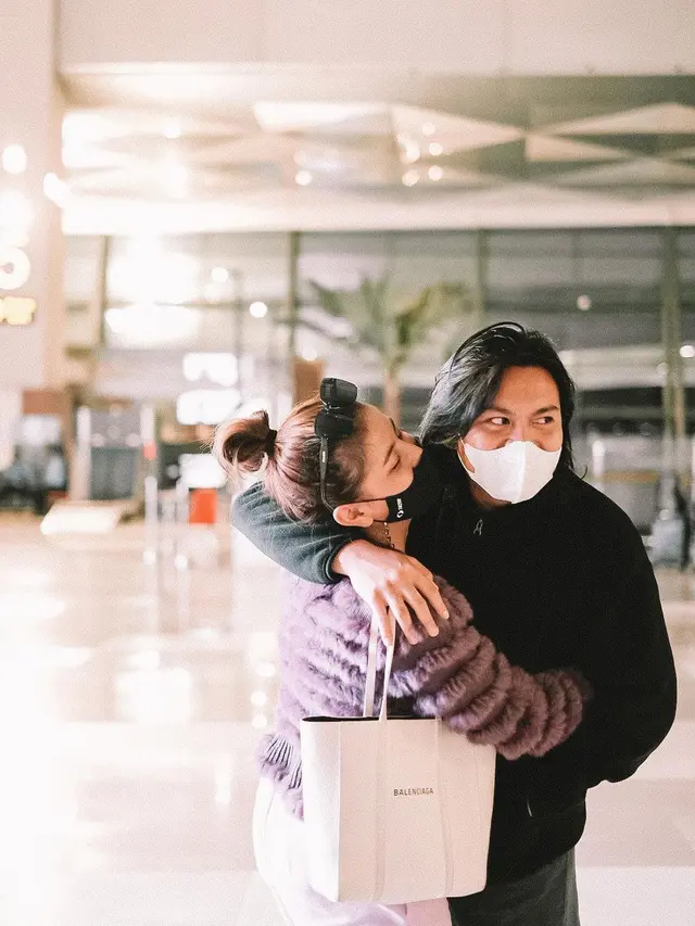 Awkarin dan Gangga Kusuma (Foto: Instagram/@awkarin)