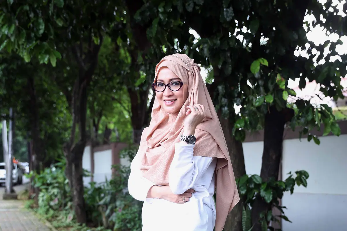 [Bintang] Okie Agustina Kegiatan Sosial