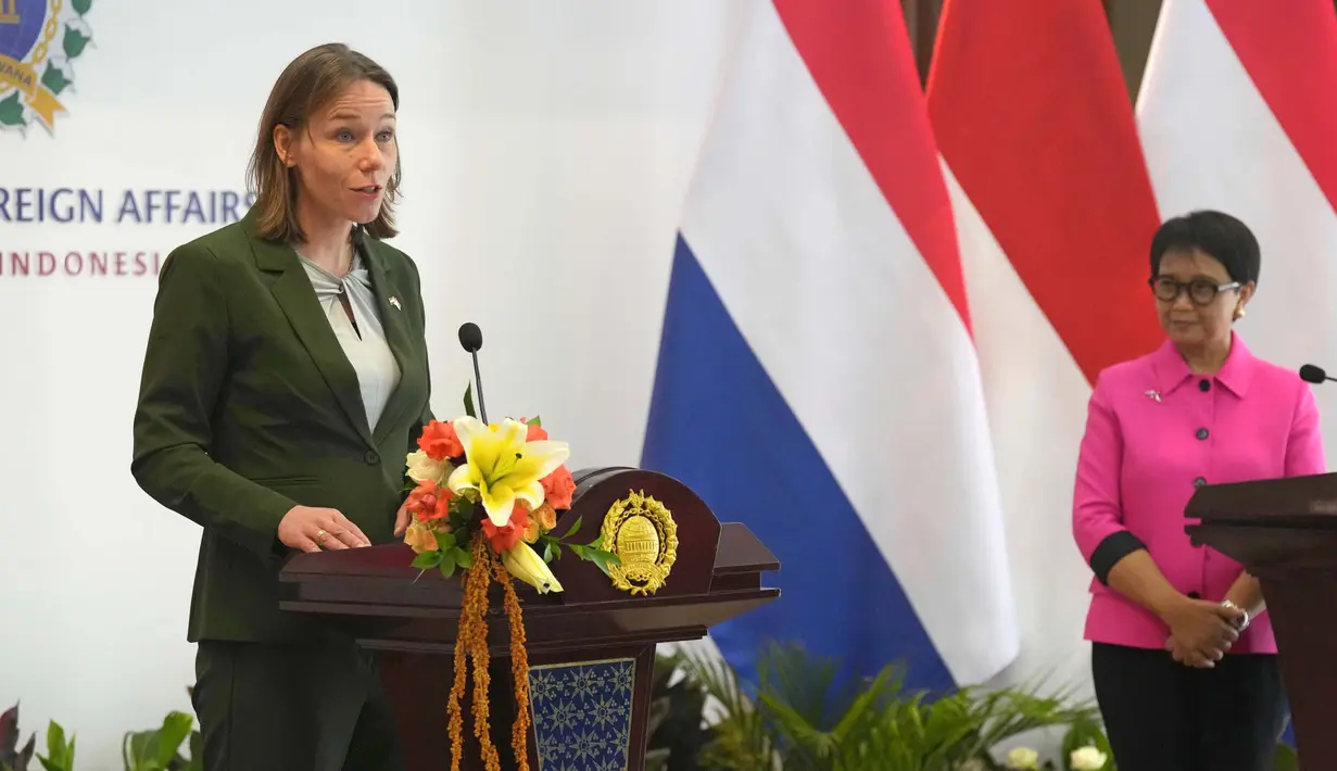 Dalam pertemuan bilateral tersebut dibahas kerja sama budaya, investasi, dan perdagangan. (AP Photo/Tatan Syuflana)