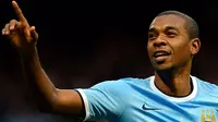Fernandinho: City Bisa Kalahkan Tim Mana Pun
