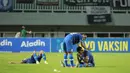 Persiba Balikpapan mampu memperkecil ketertinggalan pada menit 81, namun kekalahan tersebut membuat tim Beruang Madu berada di posisi juru kunci dengan nirpoin. (Bola.com/M Iqbal Ichsan)