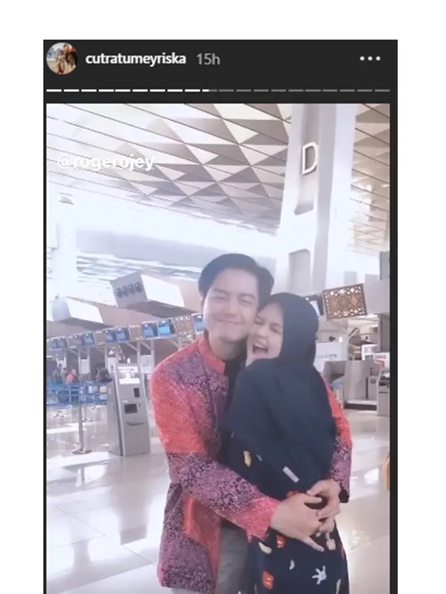 7 Momen Cut Meyriska Lepas Roger Danuarta Umrah Sendiri, Mesra Banget