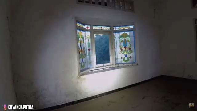 Rumah mendiang Suzzanna di Semarang (YouTube/Papi Story)