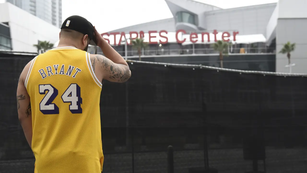 Kobe Bryant Meninggal, Para Fans Berduka