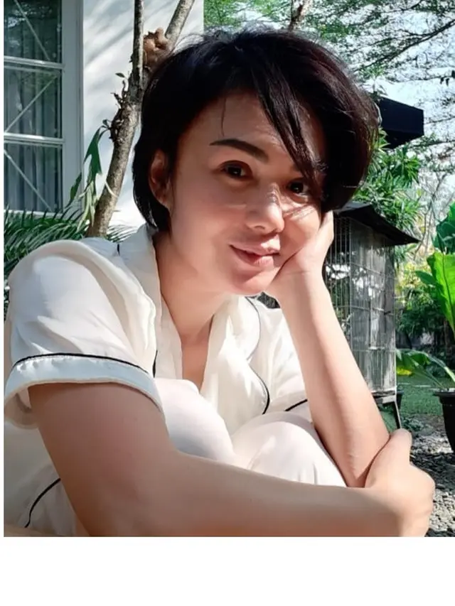 7 Potret Yuni Shara Tanpa Makeup, Bikin Pangling