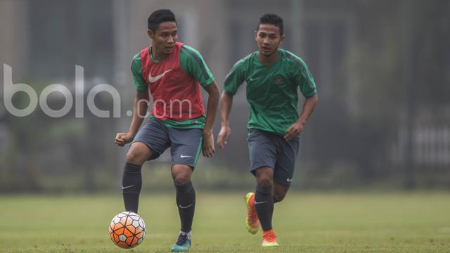Evan Dimas dan Gian Zola