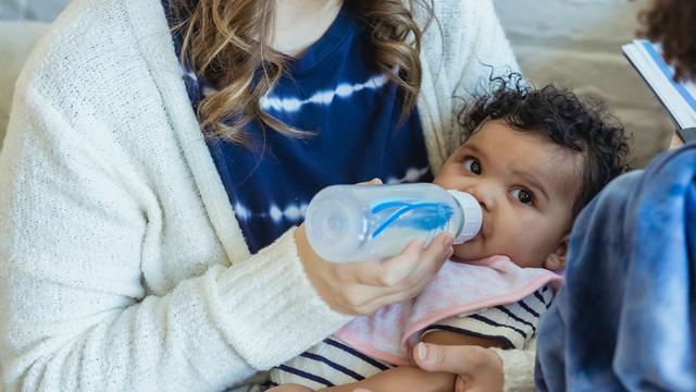Tanda Anak Alergi Susu Sapi