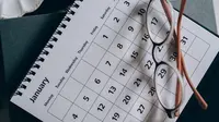 Ilustrasi bulan Januari, 1 Januari. (Photo by Leeloo The First on Pexels)