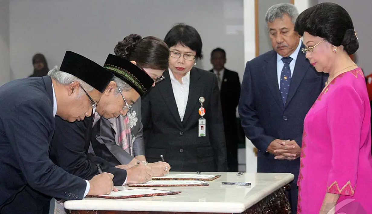 Dalam sambutannya Nafsiah menyebutkan bahwa Indonesia yang saat ini sedang berupaya mewujudkan jaminan kesehatan semesta pada tahun 2019 melalui JKN, Jakarta, Selasa (22/9/2014) (Liputan6.com/Johan Tallo)