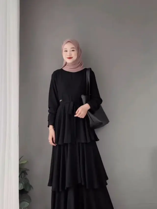 Gamis Hitam Syar’i dengan Tali Pinggang