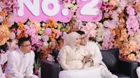 Aurel Hermansyah dan Atta Halilintar kini menggelar acara akikah untuk anak kedua mereka, yang diberi nama Azura Humaira Nur Atta. Sumber: IG @aurelie.hermansyah