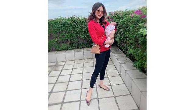 5 Potret Terbaru Sarwendah Usai Melahirkan, Sudah Langsing Lagi